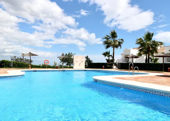 Mirador Marbella Pool Golf Gym Padel Tennis